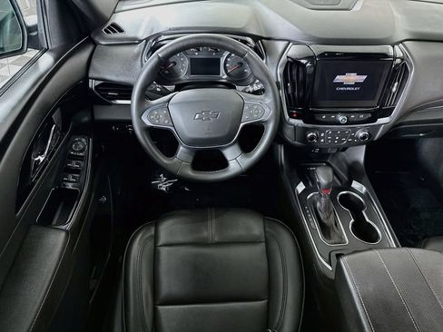 Used 2023 Chevrolet Traverse RS AWD/4WD image 3