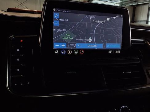 Used 2021 Chevrolet Suburban High Country AWD/4WD image 24