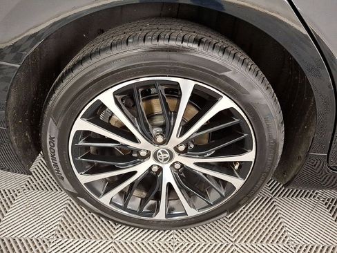 Used 2019 Toyota Camry SE image 26