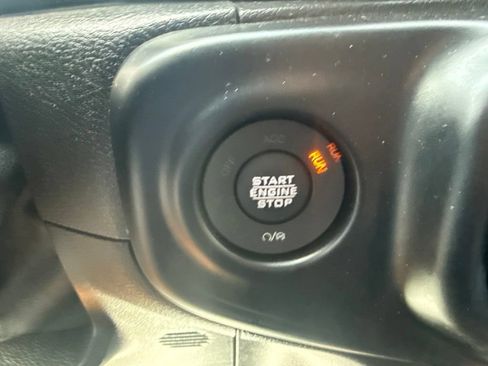 Used 2021 Jeep Gladiator Sport AWD/4WD image 38