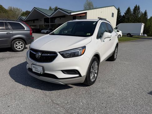 Used 2019 Buick Encore Preferred AWD/4WD image 1