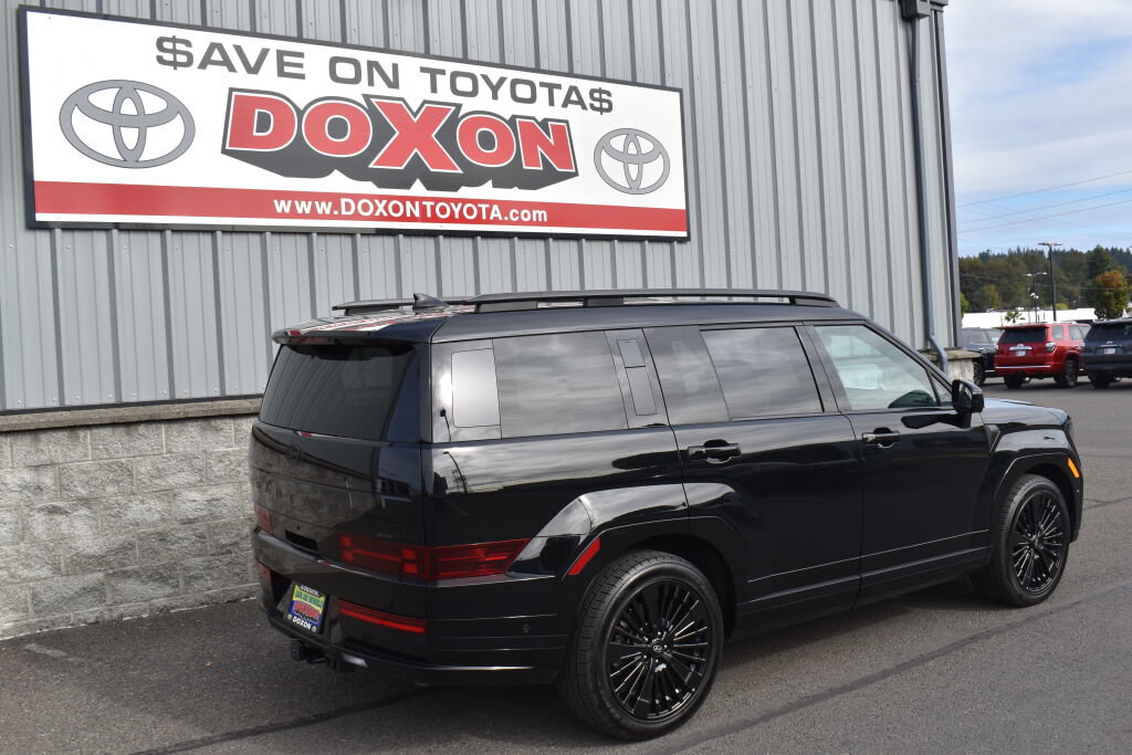 Used 2025 Hyundai Santa Fe Calligraphy AWD/4WD image 5