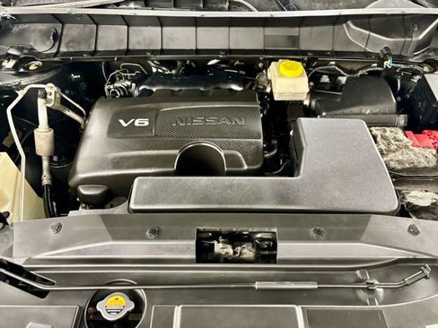 Used 2022 Nissan Pathfinder SV w/ SV Premium Package image 40