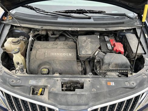 Used 2012 Lincoln MKX AWD image 12