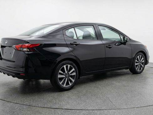 Used 2025 Nissan Versa SV FWD image 9