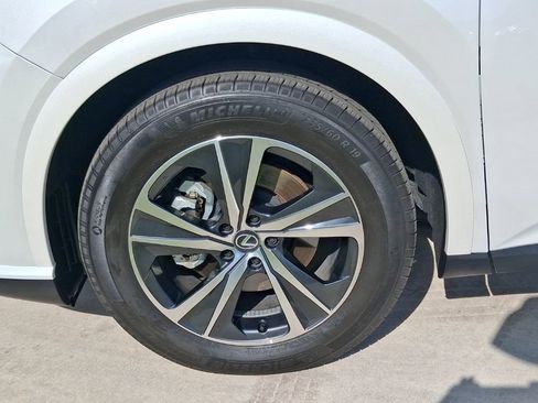 Used 2025 Lexus RX 350 FWD w/ Technology Package image 3