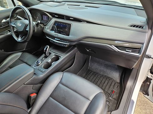 Used 2020 Cadillac XT4 Sport FWD image 30