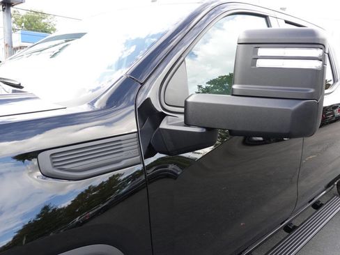 Used 2023 GMC Sierra 1500 Pro w/ Pro Value Package image 7