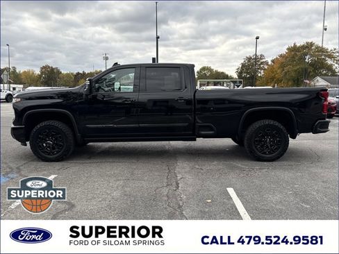 Used 2024 Chevrolet Silverado 3500 High Country w/ Technology Package image 13