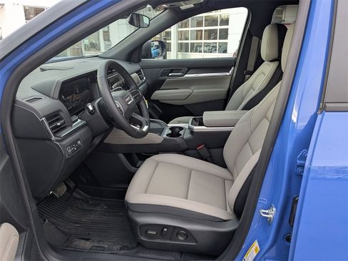 New 2026 GMC Terrain Elevation w/ Elevation Premium Package image 11