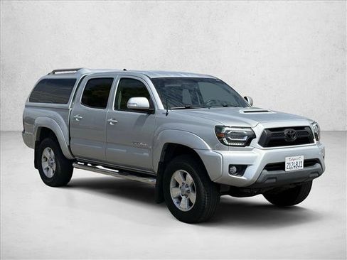 Used 2013 Toyota Tacoma 4x4 Double Cab w/ TRD Sport Pkg image 3