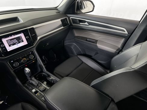 Used 2023 Volkswagen Atlas Cross Sport SEL R-Line image 24