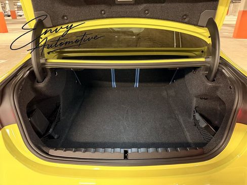 Used 2021 BMW M4 Coupe RWD image 9
