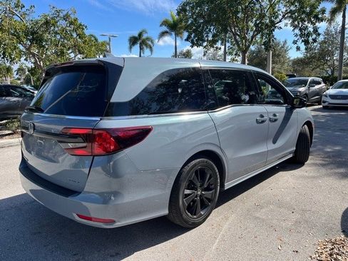 Used 2024 Honda Odyssey Sport image 4
