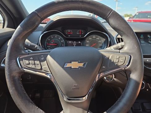Used 2017 Chevrolet Cruze Premier w/ RS Package FWD image 11