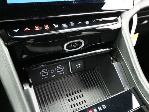 New 2026 Jeep Grand Cherokee Altitude AWD/4WD image 43