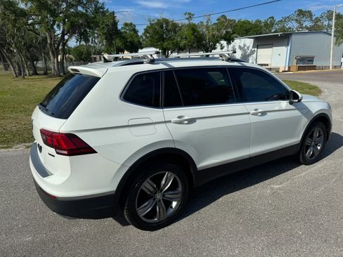 Used 2019 Volkswagen Tiguan SEL Premium image 6