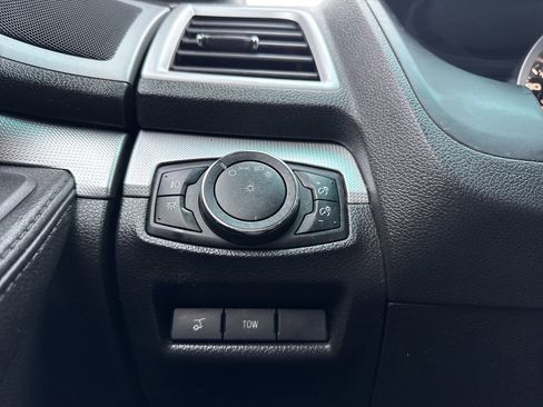 Used 2015 Ford Explorer XLT w/ Equipment Group 202A image 26