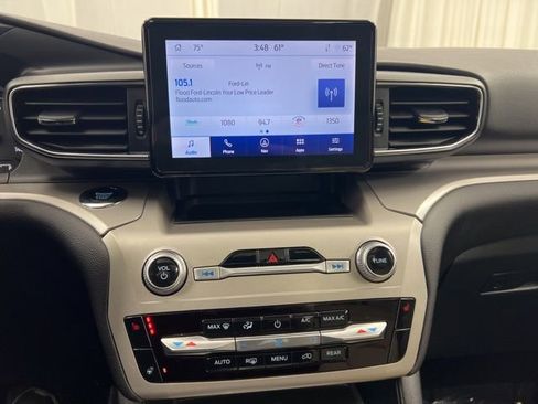 Used 2023 Ford Explorer XLT w/ Equipment Group 202A image 25