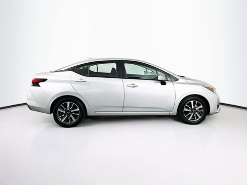 Used 2025 Nissan Versa SV FWD image 10