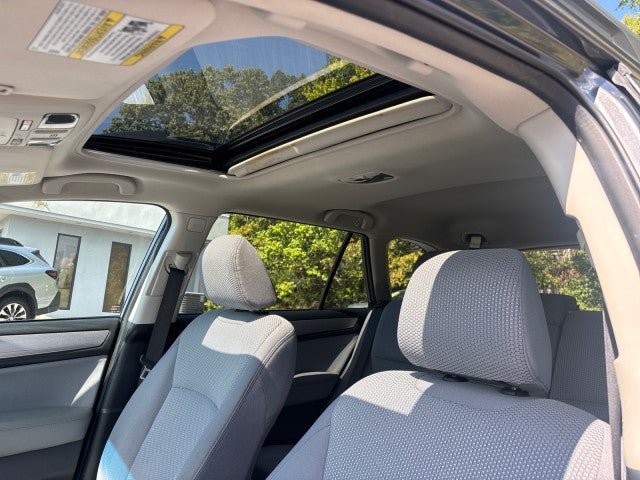 Used 2018 Subaru Outback 2.5i Premium AWD/4WD image 11