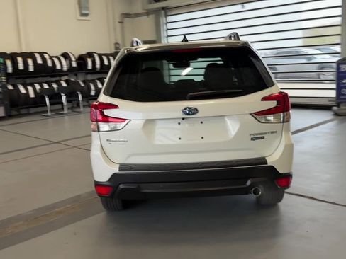 Used 2024 Subaru Forester Limited AWD/4WD image 11