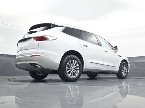Used 2023 Buick Enclave Essence AWD/4WD image 26