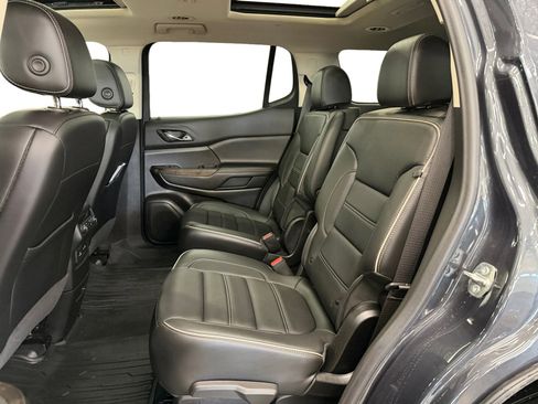 Used 2022 GMC Acadia Denali w/ Trailering Package image 10