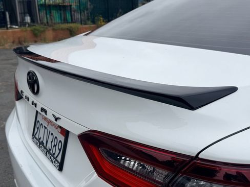 Used 2022 Toyota Camry SE w/ Carpet Mat Package (TMS) FWD image 13