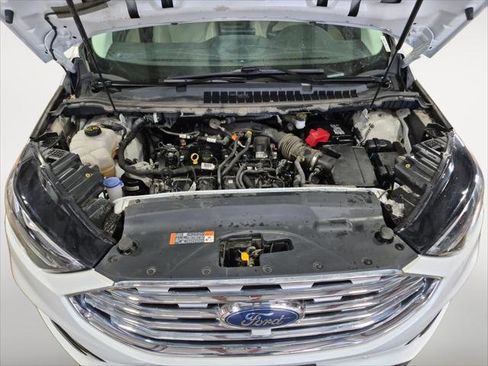 Certified 2021 Ford Edge Titanium w/ Equipment Group 301A image 20