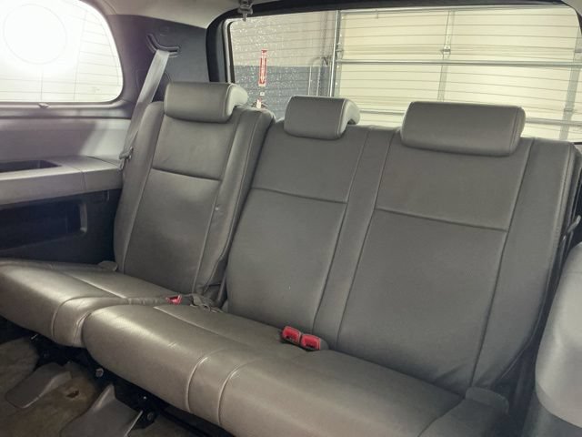 Used 2010 Toyota Sequoia Platinum AWD/4WD image 25