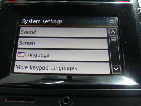 Used 2017 Volkswagen Jetta S image 38