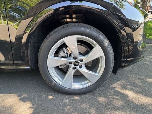 New 2025 Audi Q5 Premium Plus image 7