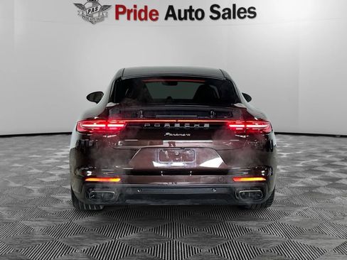 Used 2018 Porsche Panamera w/ Premium Package Plus image 8