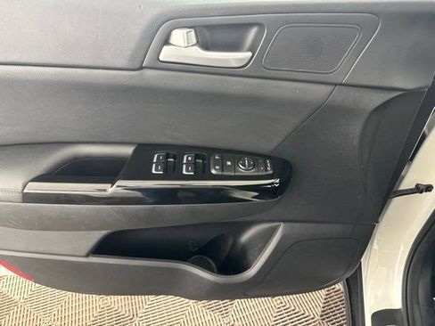 Certified 2022 Kia Sportage Nightfall Edition w/ Nightfall Fwd Premium Package image 20