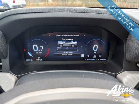 Used 2025 Ford Explorer Active w/ Active Comfort Package image 18