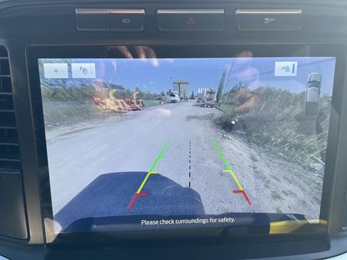 Certified 2022 Ford F150 XLT w/ Equipment Group 302A High image 17