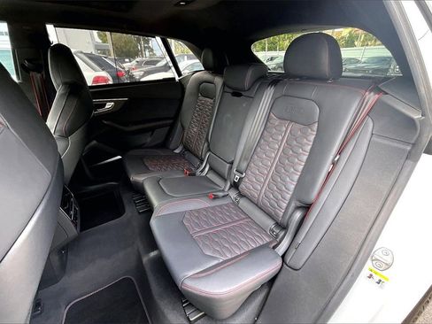 Used 2024 Audi RS Q8 image 17