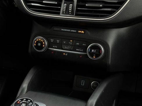 Used 2020 Ford Escape SEL image 25