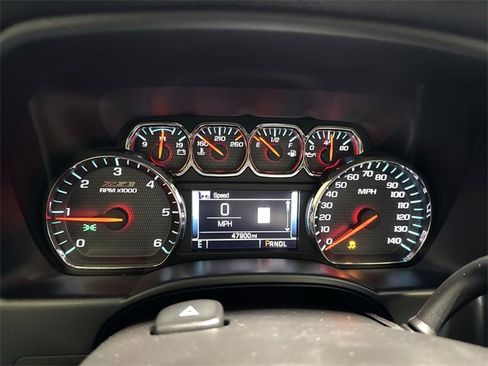 Used 2017 Chevrolet Silverado 1500 LTZ Z71 w/ Realtree Edition image 16