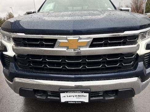 Used 2023 Chevrolet Silverado 1500 LT w/ Convenience Package II image 24