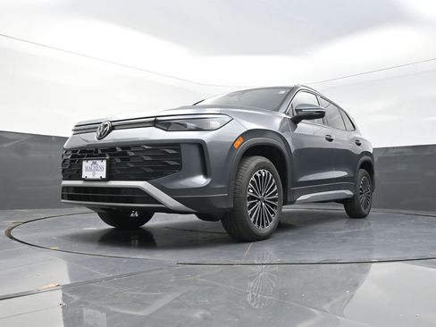 New 2026 Volkswagen Tiguan S AWD/4WD image 23