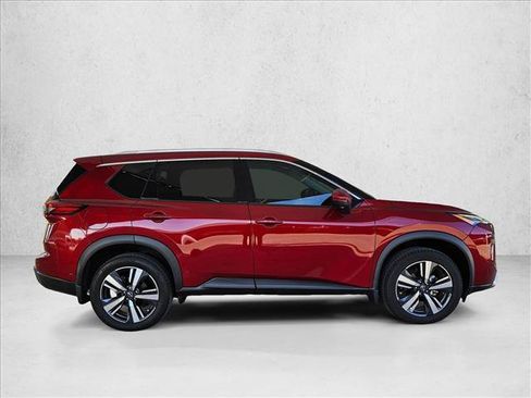 Used 2024 Nissan Rogue SL FWD image 4