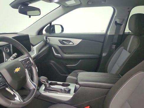 Used 2025 Chevrolet Blazer LT FWD image 14