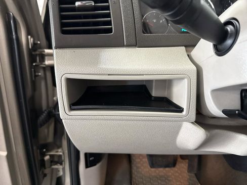 Used 2005 Jeep Grand Cherokee Limited image 11