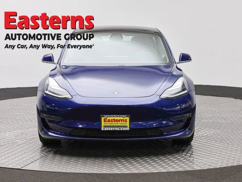 Used 2018 Tesla Model 3 Long Range AWD/4WD image 2