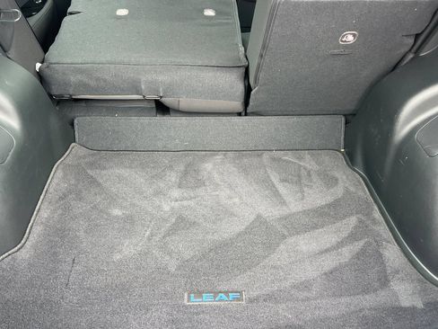 Certified 2024 Nissan Leaf SV Plus FWD image 17