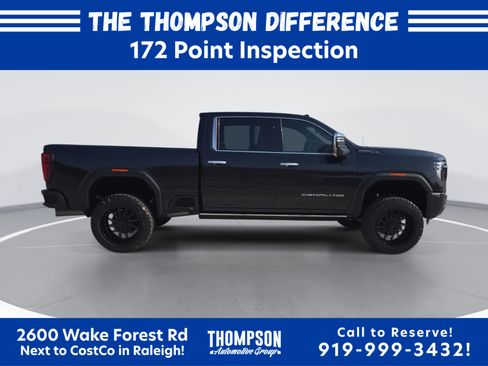 Used 2024 GMC Sierra 2500 Denali Ultimate AWD/4WD image 2