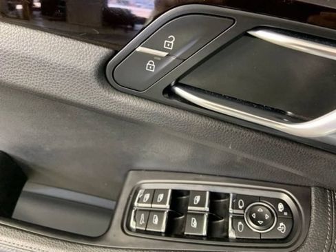 Used 2019 Porsche Macan AWD/4WD image 27