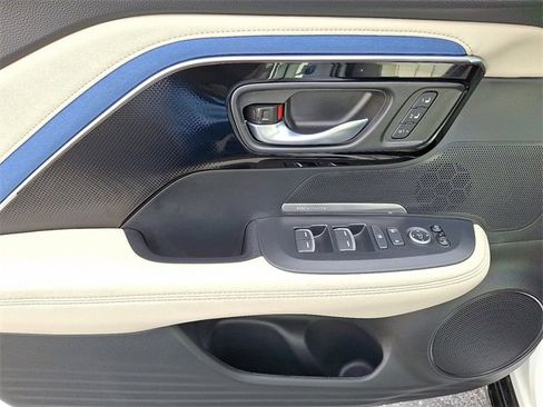 Certified 2025 Acura ADX A-Spec image 12